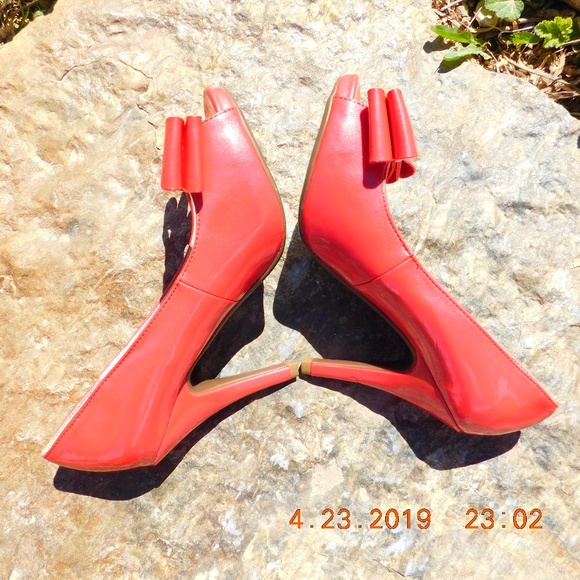 Studio Paola Peep Toe Pump Coral - Picture 5 of 8